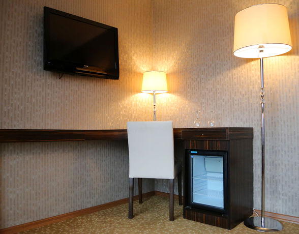 Imagen del bar/restaurante del Rota Bulvar Hotel. Foto 8