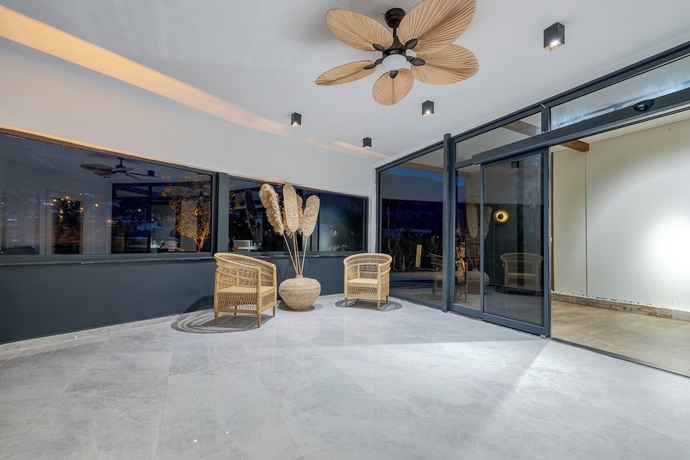 Imagen de los interiores del Rota Kilidonia Kara&ouml;z SuitesandVillas. Foto 15