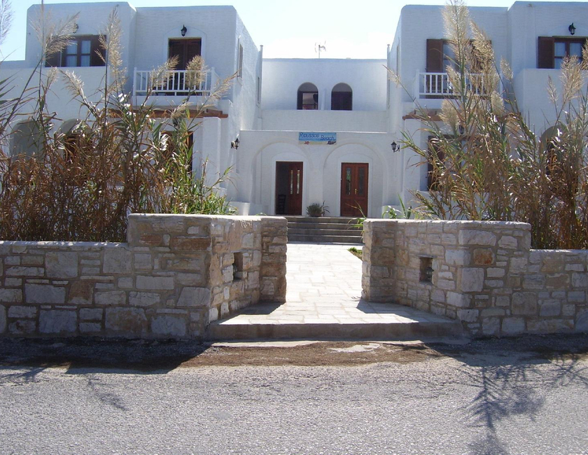 Imagen general del Roussos Beach Hotel. Foto 8