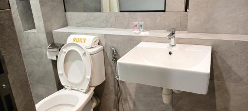 Imagen general del Roxy Hotel Sri Aman. Foto 6