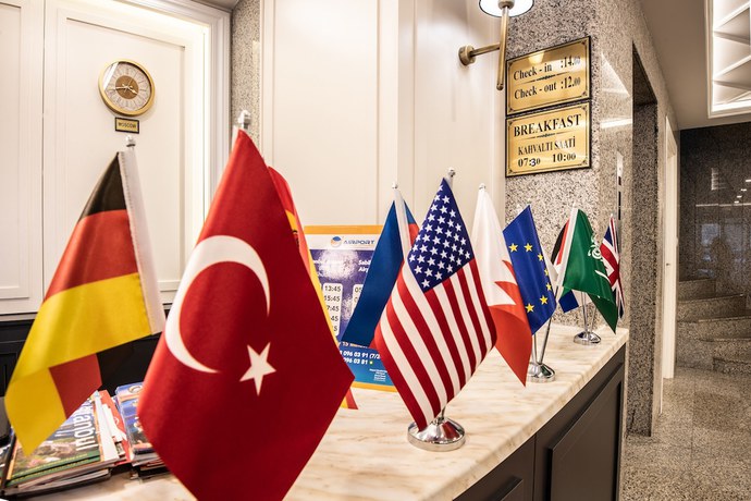 Imagen de los interiores del Royal Bosphorus Hotel. Foto 20