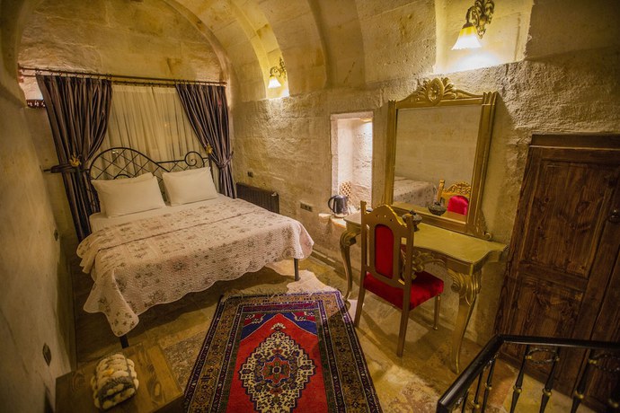 Imagen de la habitación del Royal Cave Hotel. Foto 2