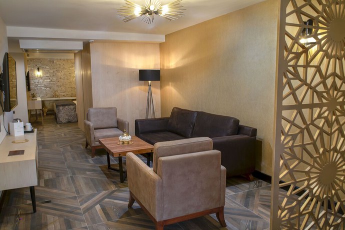 Imagen de la habitación del Royal Cesme Hotel. Foto 10