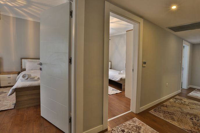 Imagen de la habitación del Royal Comfort Suites. Foto 17