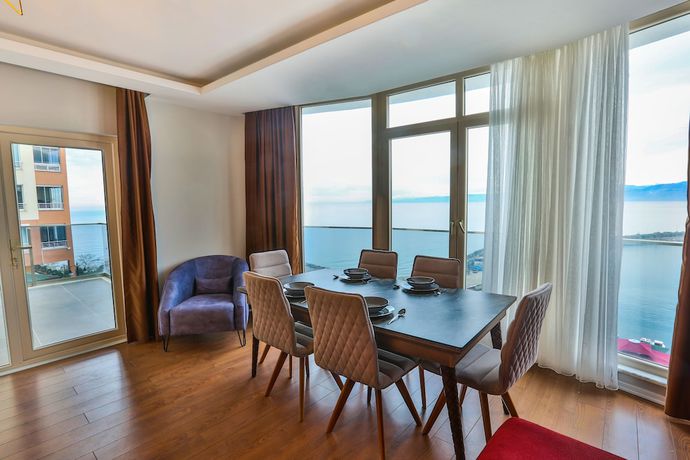 Imagen de la habitación del Royal Comfort Suites. Foto 18