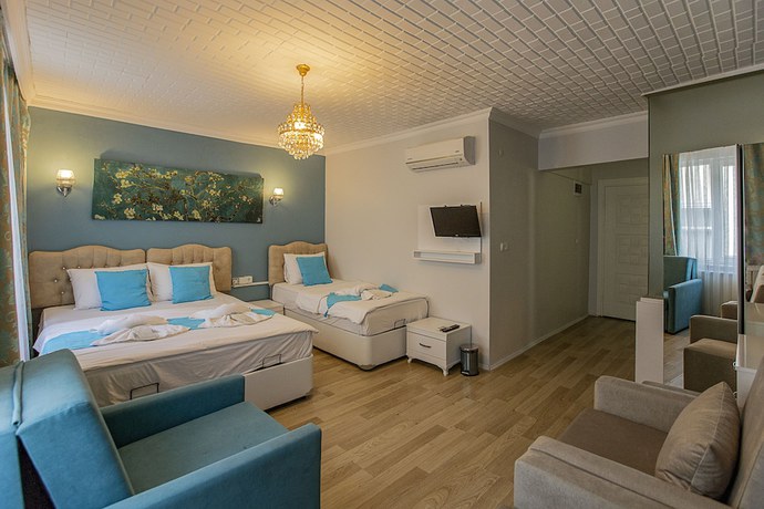 Imagen de la habitación del Royal Family Hotel. Foto 8