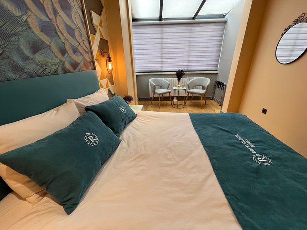 Imagen de la habitación del Royal Galata Hotel. Foto 11