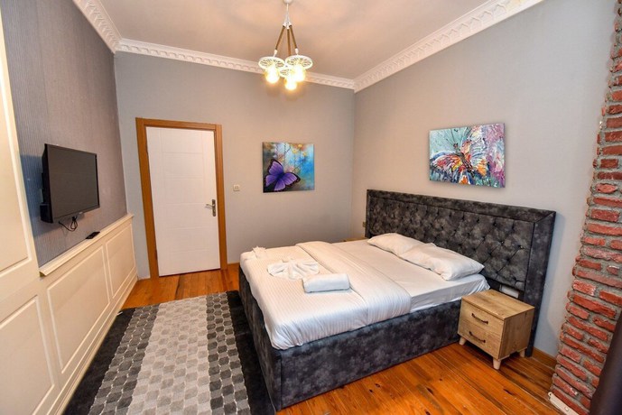 Imagen de la habitación del Royal Garden Suite Hotel. Foto 19