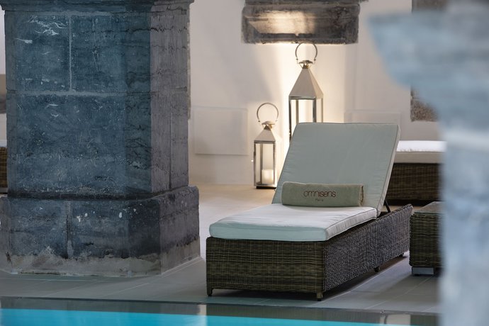 Imagen de la piscina del Royal Hainaut Spa and Resort Hotel. Foto 20