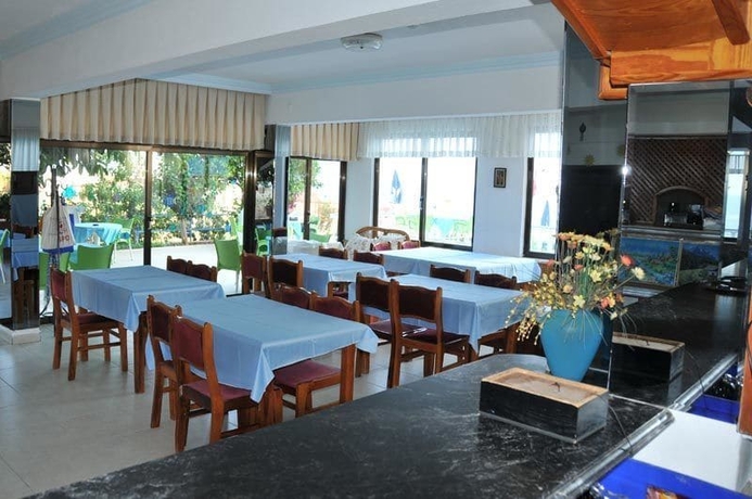 Imagen del bar/restaurante del Royal Hotel Alanya. Foto 4