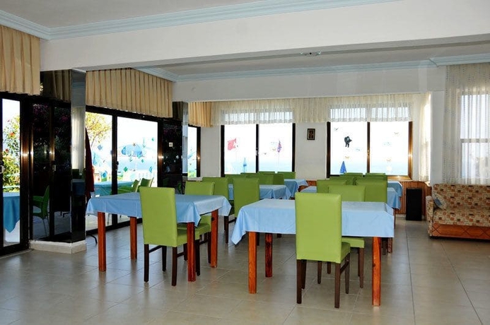Imagen del bar/restaurante del Royal Hotel Alanya. Foto 5