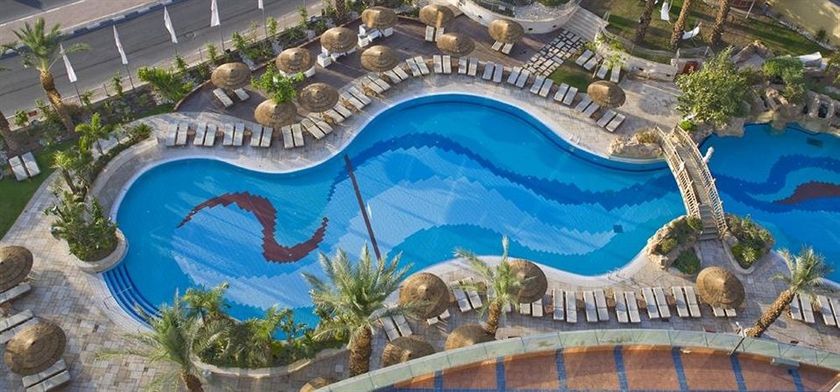 Imagen de la piscina del Royal Hotel Dead Sea. Foto 7