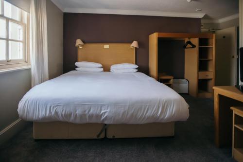 Imagen de la habitación del Royal Hotel, Purfleet. Foto 8