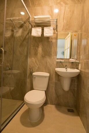Imagen de la habitación del Royal Hotel, Tuy Hoa. Foto 34