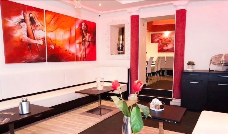 Imagen del bar/restaurante del Royal House. Foto 2