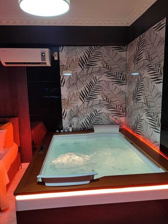 Imagen de la habitación del Royal Kral As Suit Otel. Foto 2
