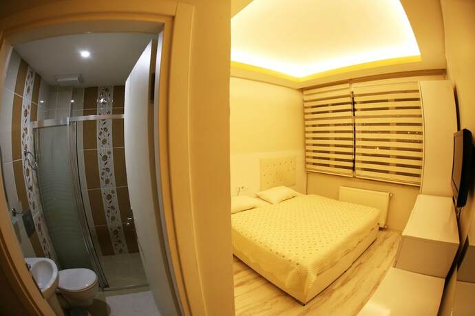 Imagen de la habitación del Royal Otel. Foto 11
