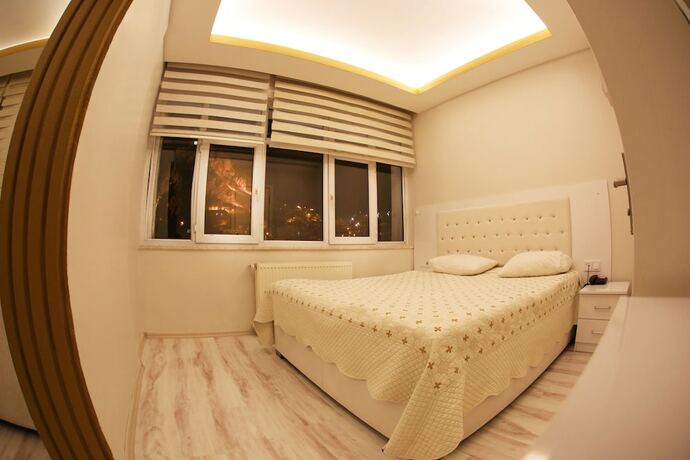 Imagen de la habitación del Royal Otel. Foto 14