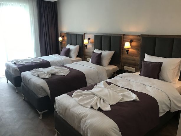 Imagen de la habitación del Royal Palas Hotel. Foto 9