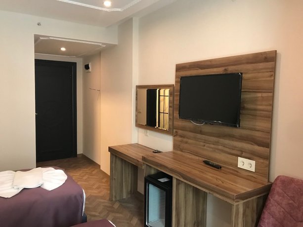 Imagen de la habitación del Royal Palas Hotel. Foto 12