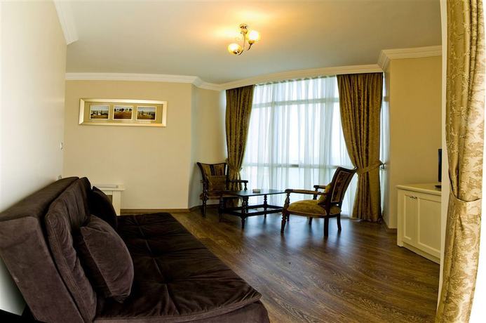 Imagen de la habitación del Royal Sebaste Hotel. Foto 12