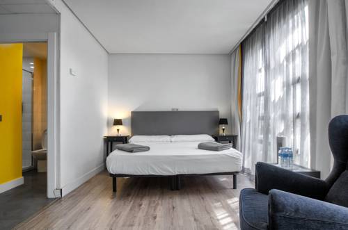 Imagen de la habitación del Royal Tennis Club. Foto 4