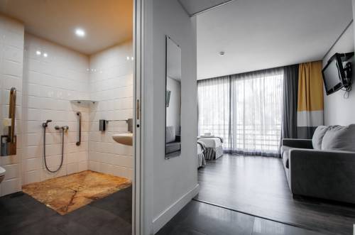 Imagen de la habitación del Royal Tennis Club. Foto 10