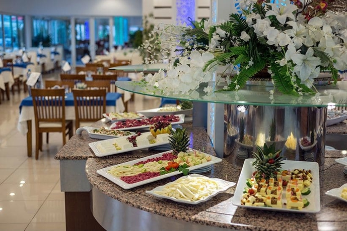 Imagen del bar/restaurante del Royal Towers Resort. Foto 12