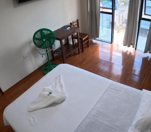 Imagen de la habitación del Royal Ventura Hotel. Foto 15