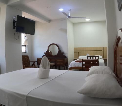 Imagen de la habitación del Royal Ventura Hotel. Foto 18