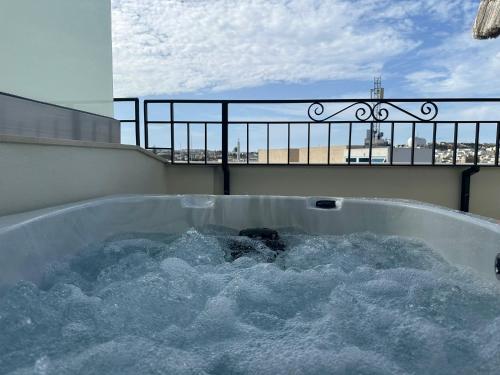 Imagen de la habitación del Royale Sainte Hélène Boutique Hotel. Foto 16