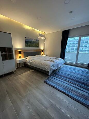 Imagen de la habitación del Royalova Hotel. Foto 16