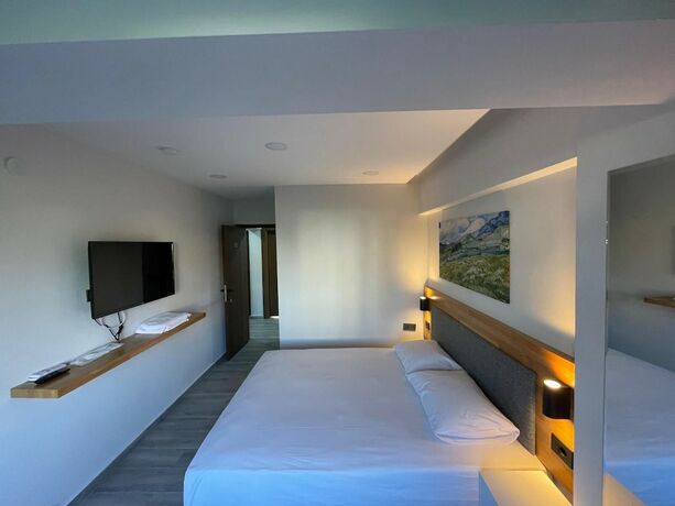 Imagen general del Royalova Hotel. Foto 11