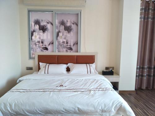 Imagen de la habitación del Ruibang Hotel. Foto 7