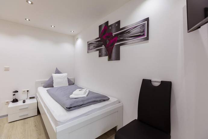 Imagen de la habitación del R&uuml;hen 24-hour check-in, free parking, guest kitchen. Foto 9