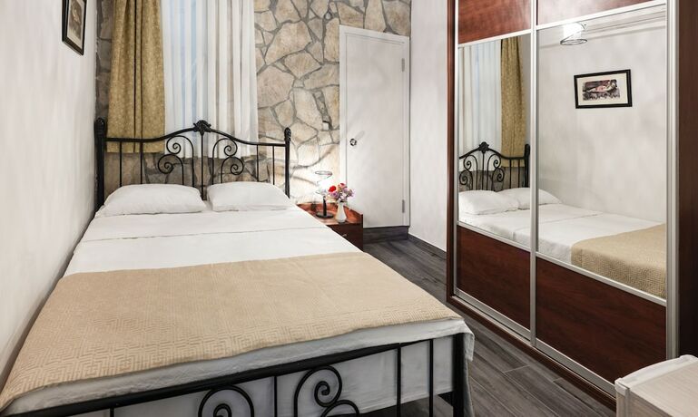 Imagen de la habitación del R&uuml;zgarg&uuml;l&uuml; Otel. Foto 13