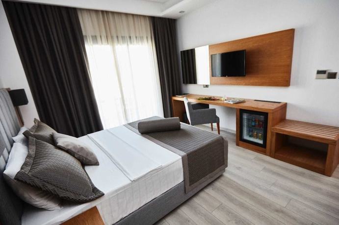 Imagen de la habitación del Ruwais Hotel. Foto 9