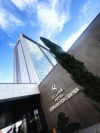 Imagen general del S Class Hotel Convention Center. Foto 4
