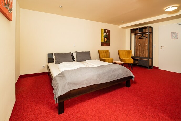 Imagen de la habitación del S and D Hotel. Foto 13