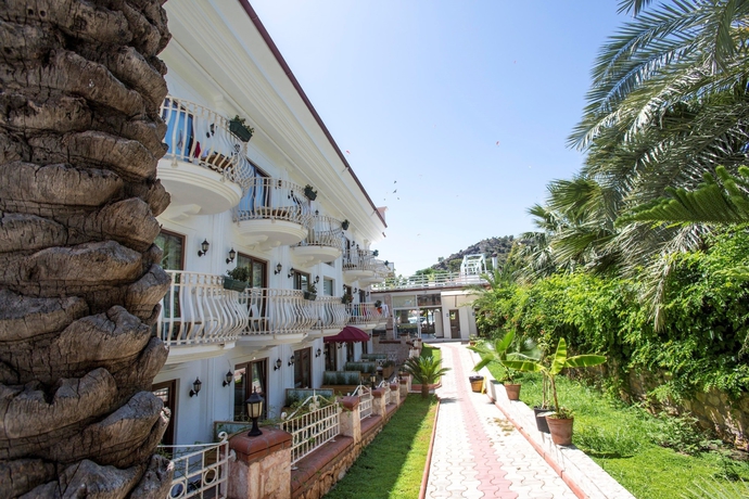 Imagen de los exteriores del S3 Orange Exclusive Hotel. Foto 18