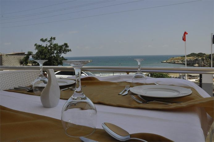 Imagen del bar/restaurante del SAON Hotel. Foto 6