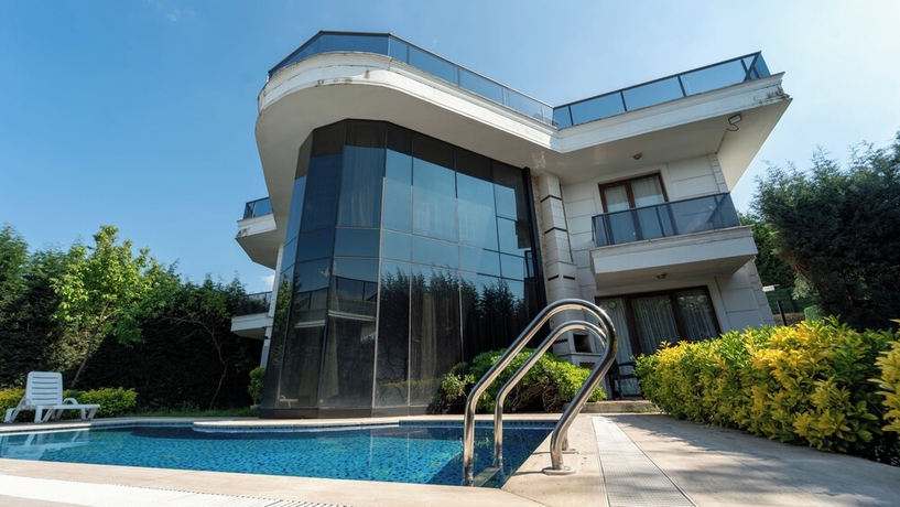 Imagen de la piscina del SAVRA HOUSE SAPANCA. Foto 13
