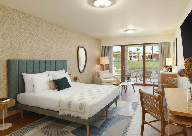 Imagen general del SEAFOS Luxury Resort & Spa - Limited Edition by Leonardo Hotels. Foto 7