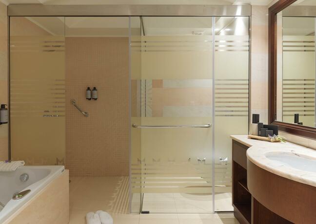 Imagen general del SEAFOS Luxury Resort & Spa - Limited Edition by Leonardo Hotels. Foto 12