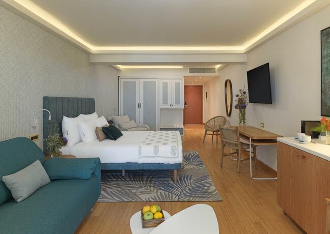 Imagen general del SEAFOS Luxury Resort & Spa - Limited Edition by Leonardo Hotels. Foto 27