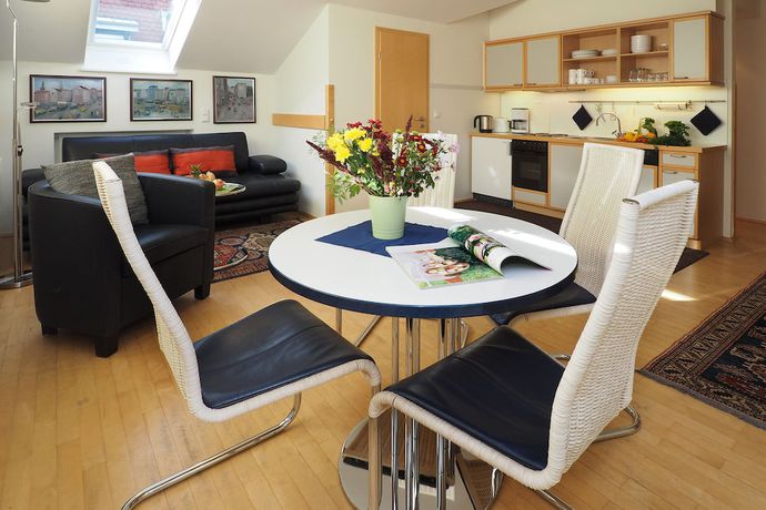 Imagen de la habitación del SEETELHOTEL Villa Aurora. Foto 2