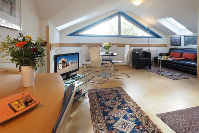 Imagen de la habitación del SEETELHOTEL Villa Aurora. Foto 17