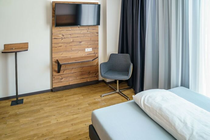 Imagen de la habitación del SEKRA Stadthotel. Foto 10