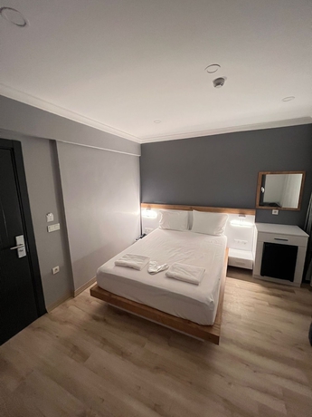 Imagen de la habitación del SERENITY SUIT HOTEL BAKIRK&Ouml;Y. Foto 3