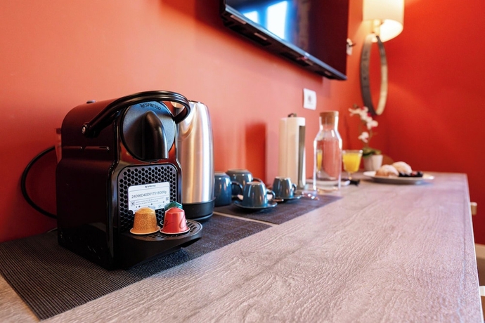 Imagen de los interiores del SGS Suite Lake Como. Foto 8